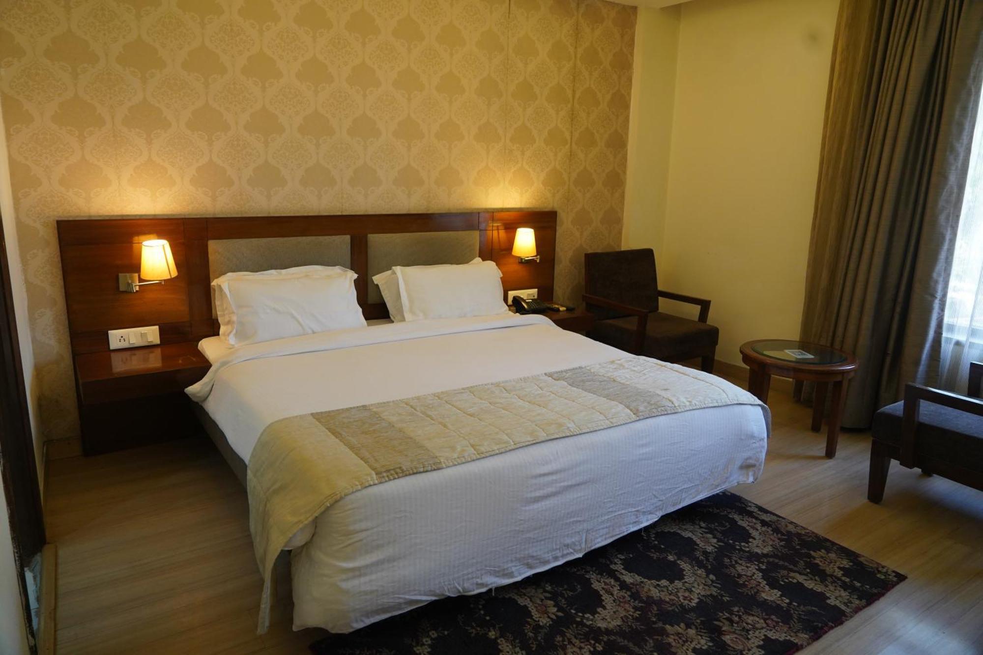 Hotel Forest Avenue - Best Luxury Hotel In Dehradun Luaran gambar