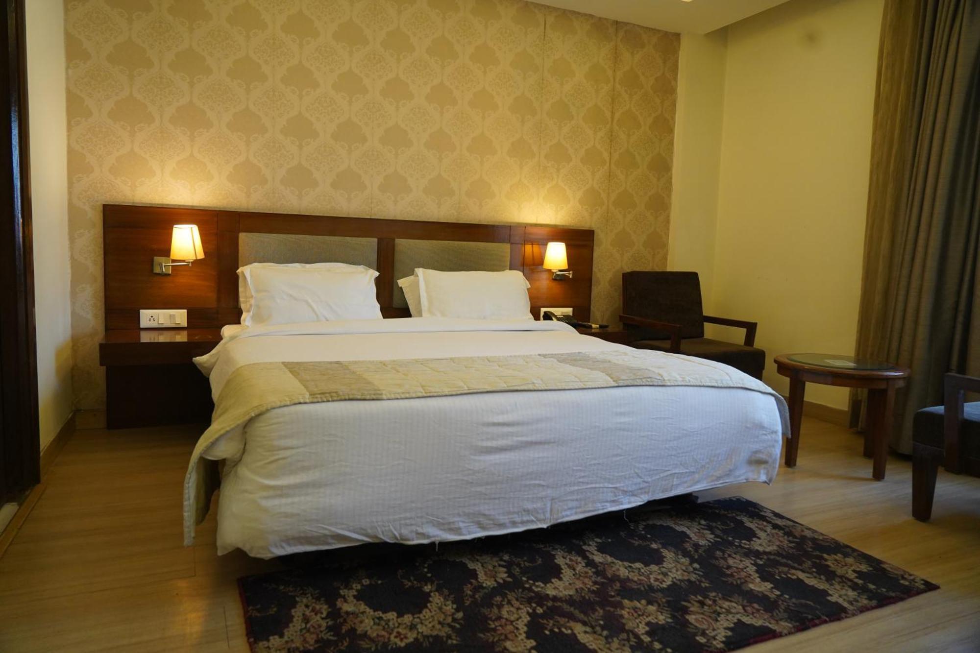 Hotel Forest Avenue - Best Luxury Hotel In Dehradun Luaran gambar